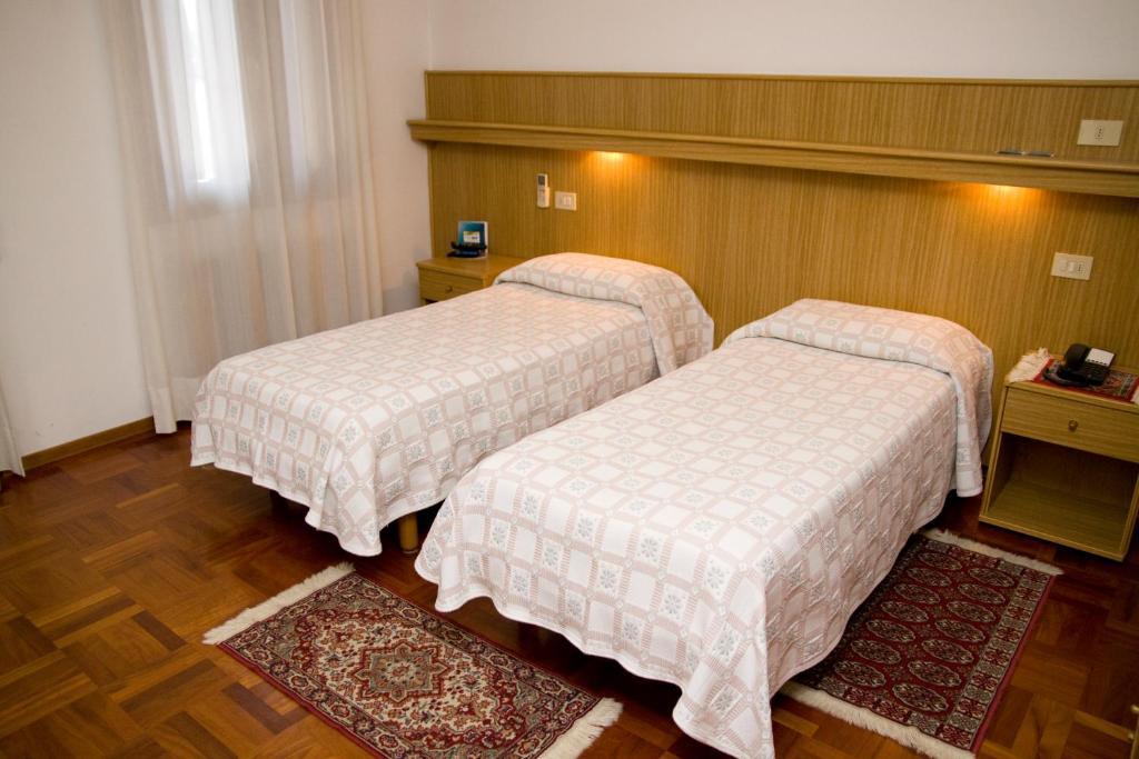 Hotel Ristorante Dotto Varago Kamer foto